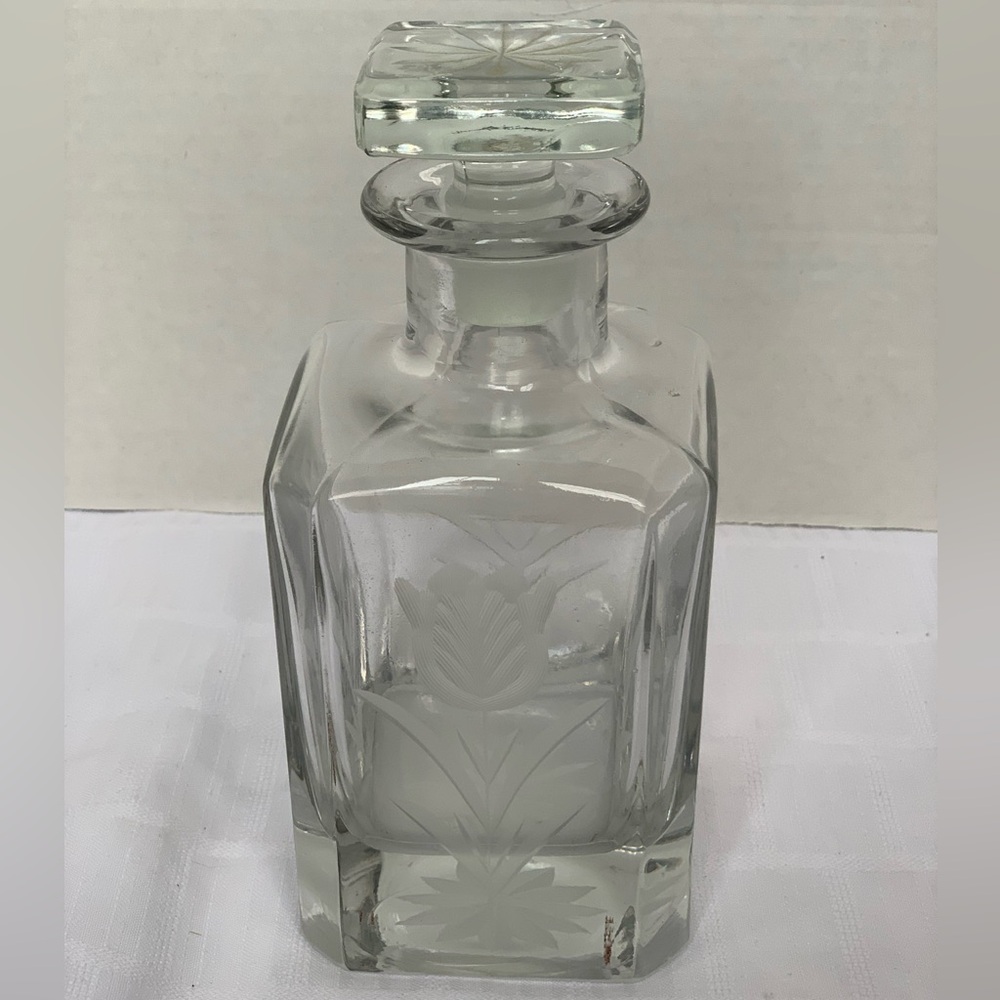HEAVY GLASS DECANTER | Etched with Tulip All Sides.
